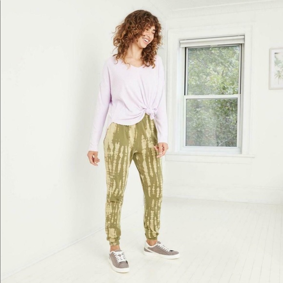 Wild Fable Ribbed Long Sleeve V-Neck - Picture 4 of 4